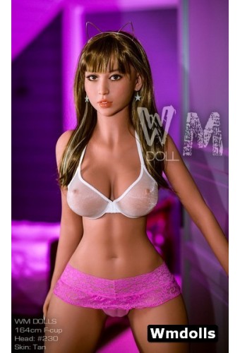 Pin-up bronzée Wmdoll - Cassiopée - 164cm F-CUP 