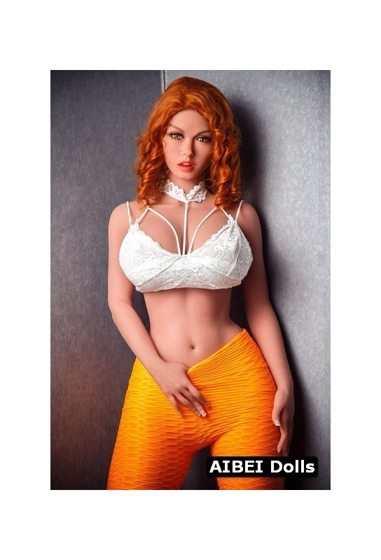 Mannequin rousse aux cheveux ondulés AIBEI - Martina - 162cm 